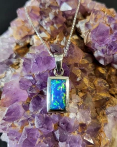 Sterling Silber Anhänger Blau Feueropal Rechteck Design 925 Halskette Box Kette - Bild 1 von 13