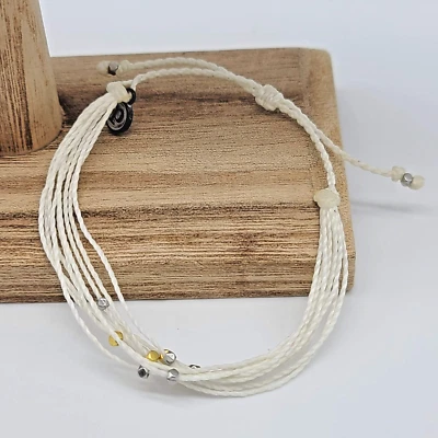 Белый браслет Pura Vida — металлические серебряные и золотые бусины, регулируемый - Изображение 1 из 4