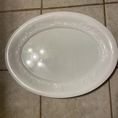 Oval Turkey White Acrylic Plastic Serving Dish Tray Platter 19.75x15.25” - Image 1 of 4