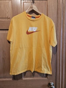 Vintage Nike Swoosh Gold Yellow Y2K Logo T-Shirt Mens Medium - Picture 1 of 3