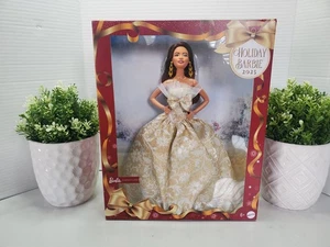 Barbie Signature 2025 Holiday Doll Latina JBH97 Christmas Brunette🎄💖NEU - Bild 1 von 9