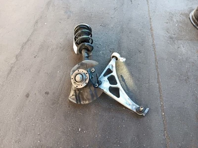 01-06 Juego de puntales de brazo de control de husillo de suspensión delantera izquierda BMW M3 Foto 1 de 4