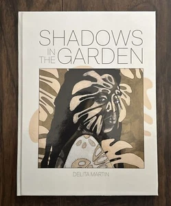 Shadows in the Garden , Delita Martin, Very Good Book - Foto 1 di 6