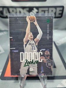 2020-21 Panini Chronicles #160 Luka Doncic Luminance Green Basketball } - Picture 1 of 2