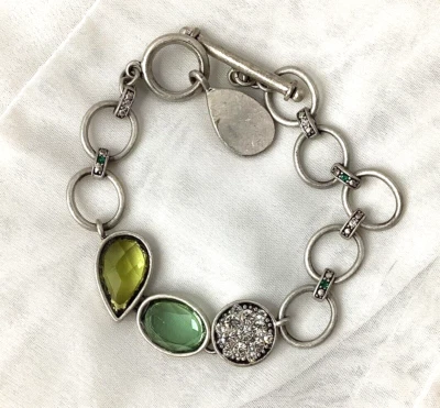 Pulsera Lia Sophia Diamante Estrás Lágrima Verde Acabado Tono Plata Antiguo 34 Foto 1 de 2