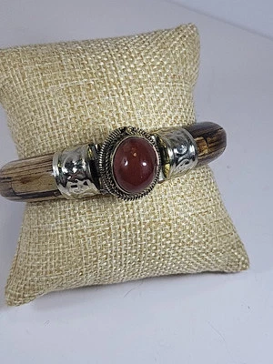 Pulsera boho ámbar y hueso de cuerno de colección Foto 1 de 4