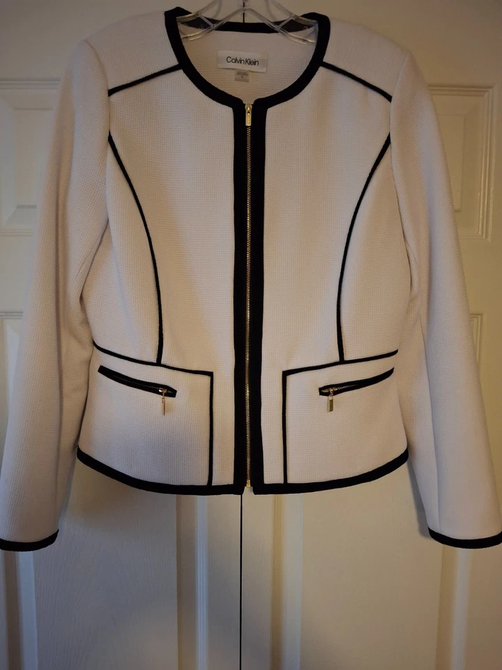 EUC Calvin Klein Zip-Front Piped Pique White Collarless Blazer Size 10 - Image 1 of 4