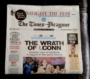 Connecticut UCONN Huskies Mew Orleans Newspaper NATIONAL CHAMPIONS 2013 Courant - Picture 1 of 10