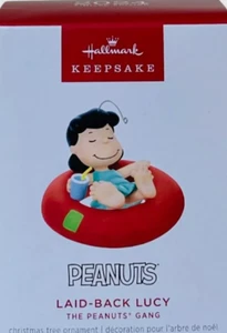 2024 CACAHUETES - LUCY RELAJADA - THE PEANUTS GANG - COMO NUEVO EN CAJA - Imagen 1 de 1