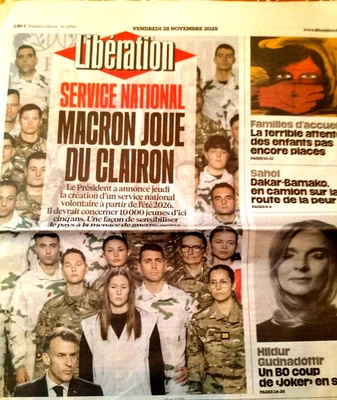LIBERATION 28 novembre 2025 # MACRON joue du clairon avec le SERVICE NATIONAL - Photo 1/4