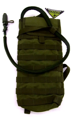 Bolsa tática transportadora de hidratação Condor Molle com 2,5 litros bexiga de água azeitona - Imagem 1 de 4