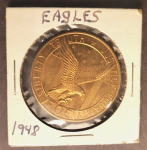 1948 FOE Fraternal Order of Eagle 50th Anniversary 1898 - 1948 Golden Coin - Picture 1 of 2