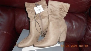 Women's Suede Dress 1/2 boot with zipper Tan 8.5M - Picture 1 of 11