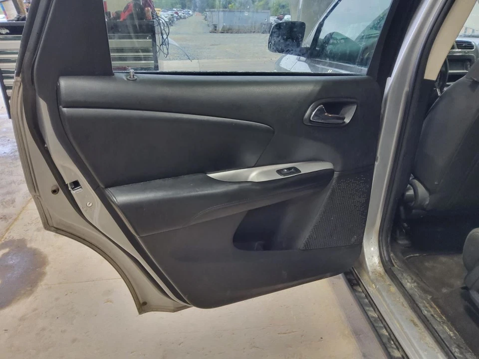 JOURNEY   2017 Door Trim Panel Rear 494508 Foto 1 de 1