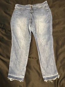 Lane Bryant High Rise Super-Stretch Skinny Jeans Raw Hem Size 20 - Picture 1 of 6