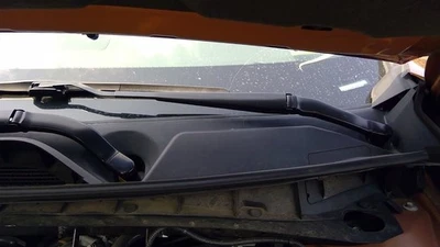 2016 Nissan Murano Driver Side Left Wiper Arm - Изображение 1 из 4