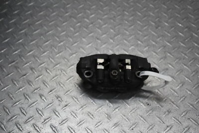 Pinza de freno delantera derecha Honda CBR1000RR 2004 45250-MEL-023 Foto 1 de 4