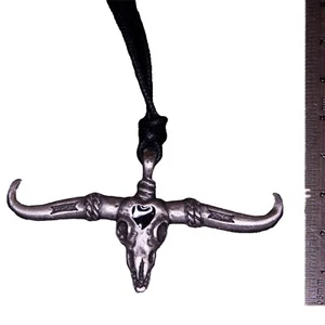 Longhorn Buffalo Skull Adjustable Pewter Pendant Animal Goth Biker Necklace - Picture 1 of 2