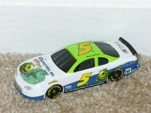 Terry Labonte 2001 desconocido - 1/64 - #5 - Kelloggs Monsters, Inc. - Chevy - Imagen 1 de 1