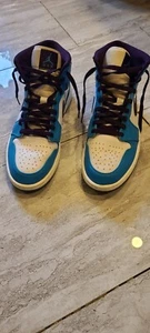 Size 12 - Nike Air Jordan 1 Mid Hornets - Picture 1 of 5
