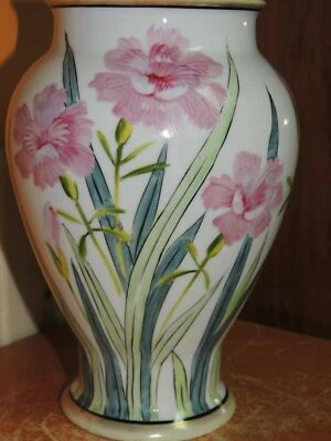Jarrón Nipon pintado a mano 7,5" flores rosas y verdes con detalles dorados iris japonés Foto 1 de 4