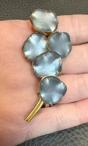 VINTAGE SELTENE SIGNIERTE WESTDEUTSCHLAND BLAUE GEFORMTE MATTGLAS & BLATT BROSCHE Anstecknadel - Bild 1 von 11