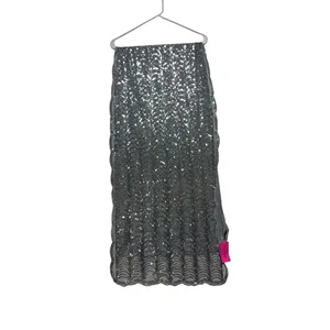 Bufanda Betsey Johnson plateada 100 % poliéster *NUEVA - con etiquetas originales* - Imagen 1 de 9