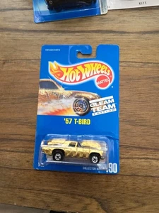 Tarjeta azul Mainlines Hot Wheels 1991 #190 dorada 57 edición T-Bird Gleam Team ¡¡nueva!!! - Imagen 1 de 5
