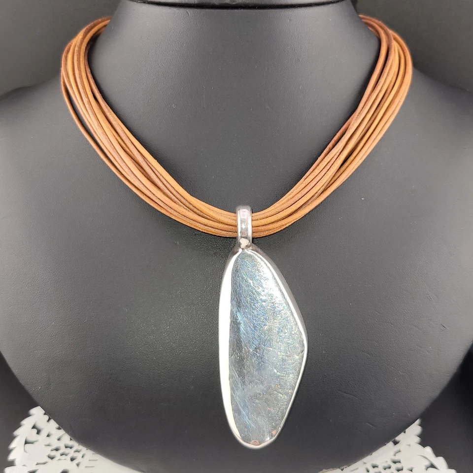 Collar de cuero marrón colgante de plata esterlina Israel Simon Sebbag Designs Foto 1 de 4