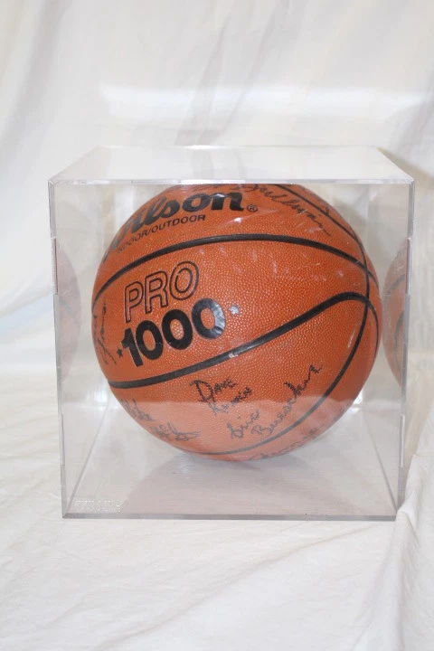 Signed Wilson Pro 1000 Basketball 'Brian James' 'Bob Sullivan' with Display Cube - Image 1 of 4