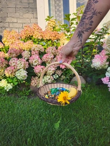 Elegant Flower Girl Basket, Round Wicker Trug for Wedding Decor & Bread Serving - Picture 1 of 13