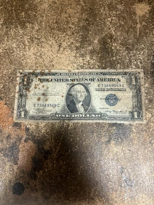 1 Dollar Bill From 1935 Blue Seal - Image 1 of 2