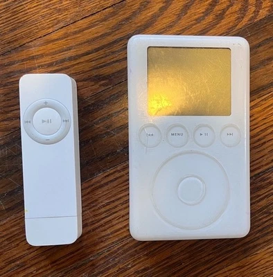 Apple iPod Classic 3rd Generation and Apple iPod Shuffle - Image 1 of 2