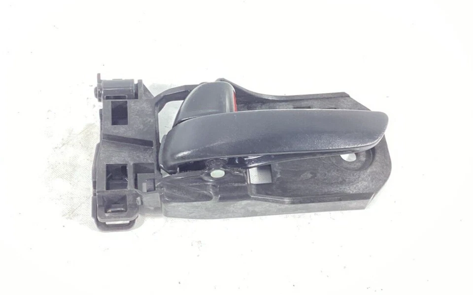 Manija interior de la puerta del conductor delantera izquierda Honda Odyssey 2018-2021 OEM. Foto 1 de 4