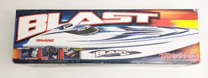 TRAXXAS Blast RC Boat #3810 With Original Box 2.4 GHz Radio NO BATTERY UNTESTED - Picture 1 of 22