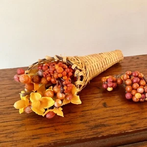 Miniature 1:6 Cornucopia ~ Berries & Bittersweet~ Nice With Byers Thanksgiving - Picture 1 of 9