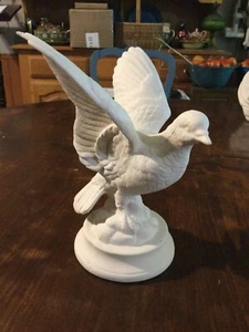 Large Ready To Paint Your Own Bisque Ceramic Plaster Bird Flying Dove New - Picture 1 of 21