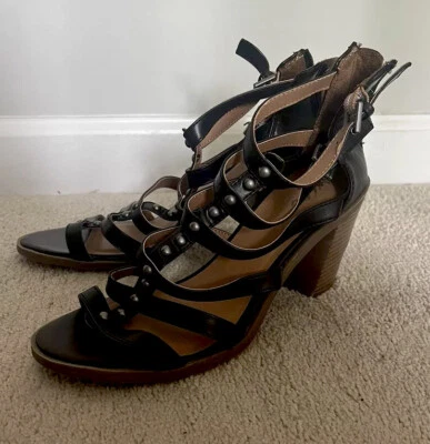 Женские гладиаторские туфли на массивном каблуке Mossimo Supply Co размер США 7,5 с черным ремешком для сандалий - Изображение 1 из 4