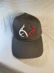 Gray, Pink And White REALTREE OUTFITTER TRUCKER BALL CAP HAT SNAP BACK - Picture 1 of 7