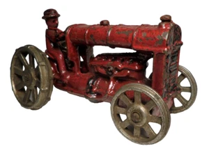 Original Arcade Cast Iron Red Fordson Tractor w/ Driver - Picture 1 of 7