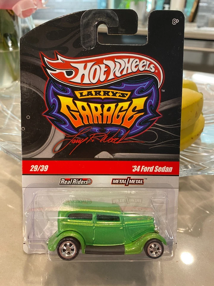 1 64 Hot Wheels Phil's Garage Chase Signed '69 Pontiac GTO Green