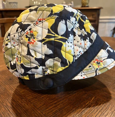 Sombrero de Newsgirl acolchado Vera Bradley Dogwood Forro de vellón Verde Amarillo Negro ¡Lindo! Foto 1 de 4