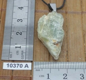 Pendentif CYANITE VERTE brute + cordon reglable lithotherapie pierre soin reiki - Picture 1 of 4