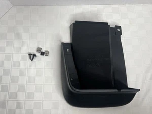 For Honda Civic Sedan 2006-2011 Splash Guards Mud Flaps Mudguards LEFT Rear (A4) - Picture 1 of 3