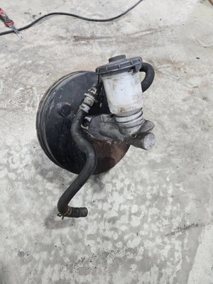 93 94 94 1992 Honda Civic Si freno cilindro maestro refuerzo fabricante original casi nuevo 230 V  Foto 1 de 4