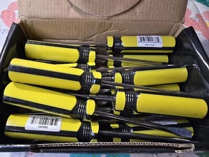 1/4in X 4 Screwdriver Lot Of 18 - Picture 1 of 2