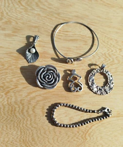 Lote de Plata de Ley 925 - 2 Pulseras y 4 Colgantes - Imagen 1 de 18