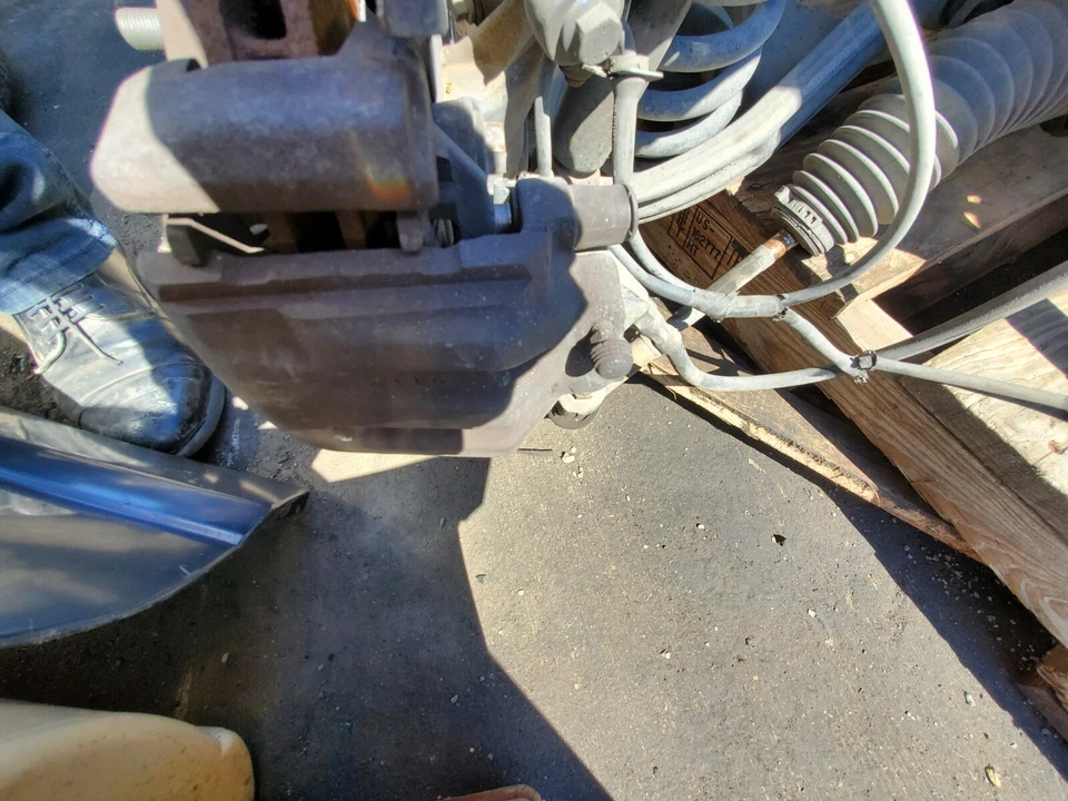 Pinza de freno delantera pasajero derecho Jaguar XJ6 1994 1995 1996 1997 VANDEN PLAS Foto 1 de 1