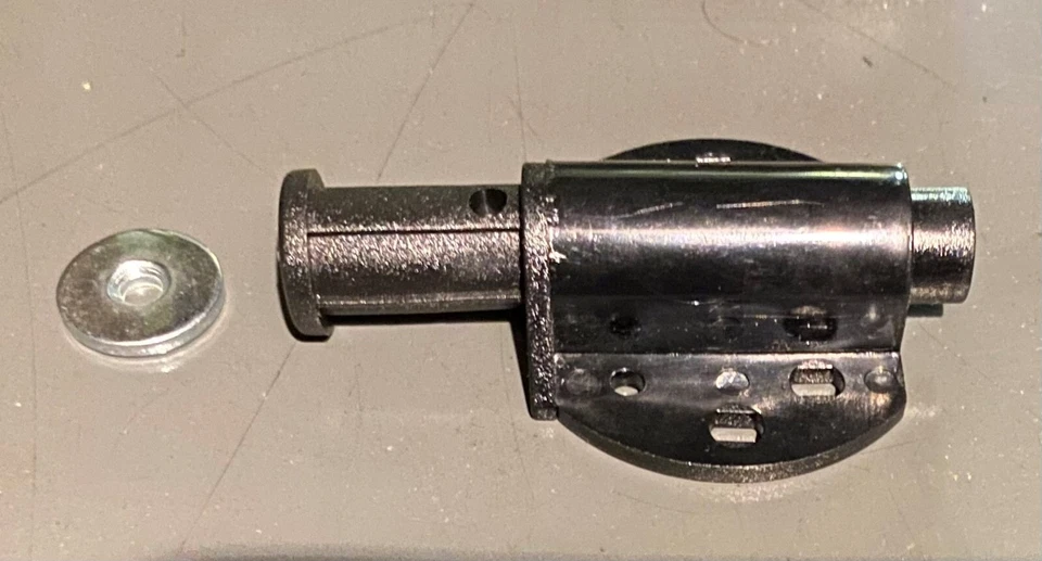 PUSH TO OPEN MAGNETIC DOOR DRAWER / CABINET LATCH CATCH TOUCH KITCHEN CUPBOARD - Image 1 of 1