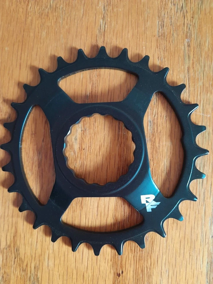Race Face Cinch System Single Narrow Wide Direct Mount Chainring 28T Steel Black - Image 1 of 2